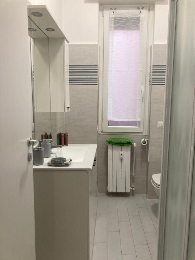 La Casa Di Marta Apartment Corsico Luaran gambar
